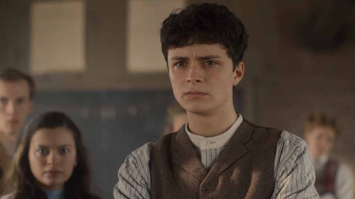 - Interesting ! Because at the fair I could've sworn I saw you negociating for an attractive new parcel of land. I mean... wife."(the look on Diana's face )4/4 #renewannewithane