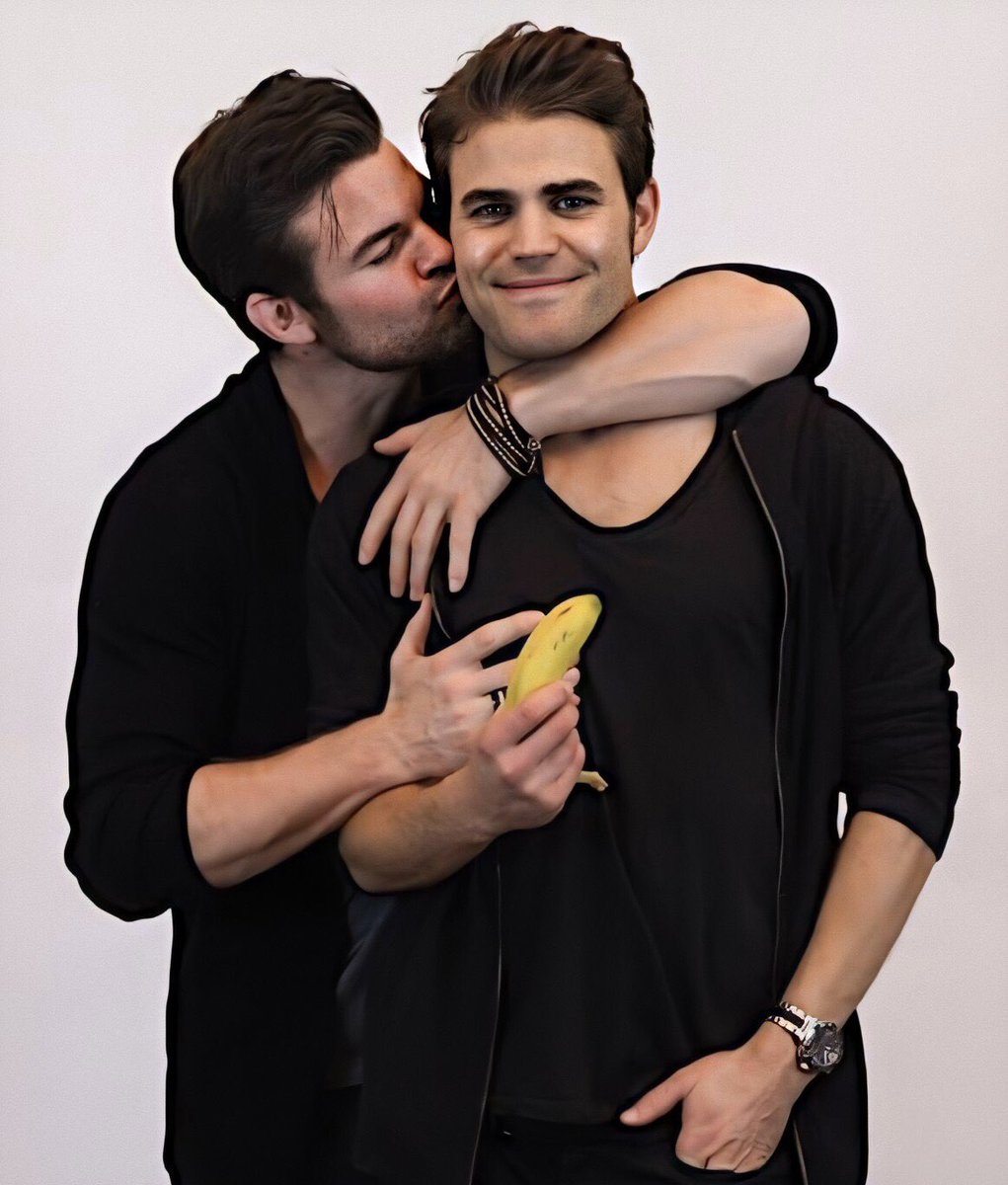 paul wesley as emojis; a thread