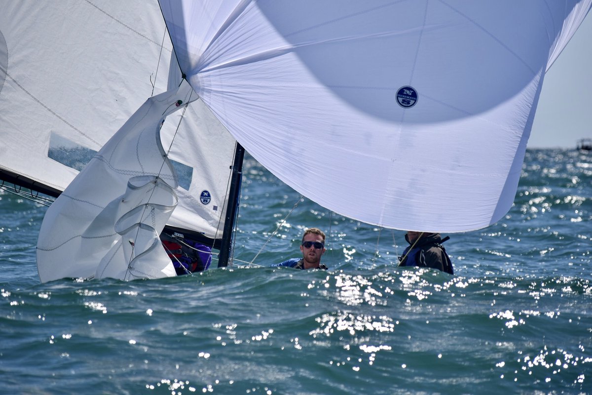 IntLightning's tweet photo. Where did the rest of the boat go??? #lightningfun https://t.co/G4YVcuC2V2