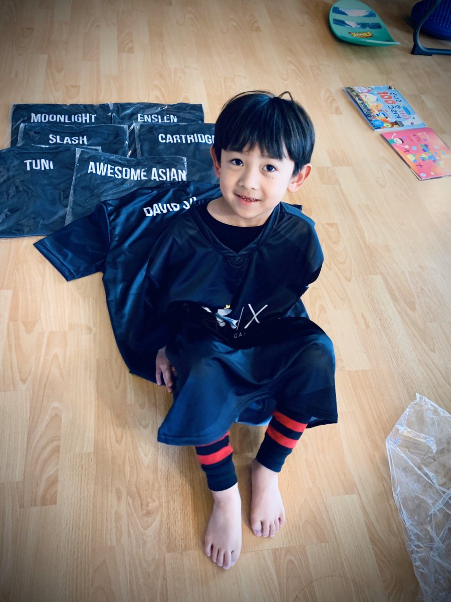 IX DavidSB tweet media