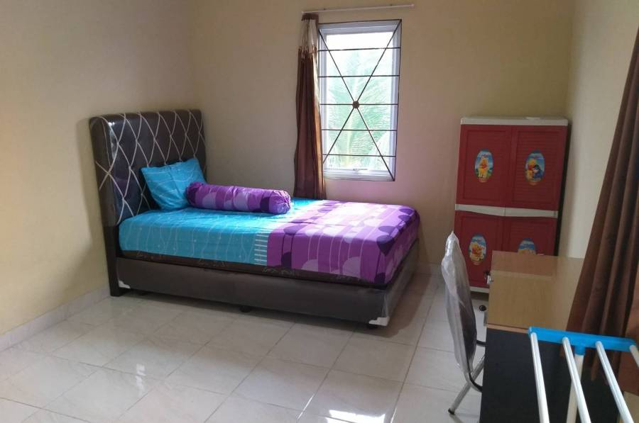 Kost strategis dekat mall Boemi Kedaton dan berbagai kampus terkenal di Lampung. Bangunan baru, perabot baru dengan fasilitas AC, wifi, kamar mandi dalam, parkir motor dan parkir mobil kost.co/27983 #kostlampung #kostbandarlampung #sewakost