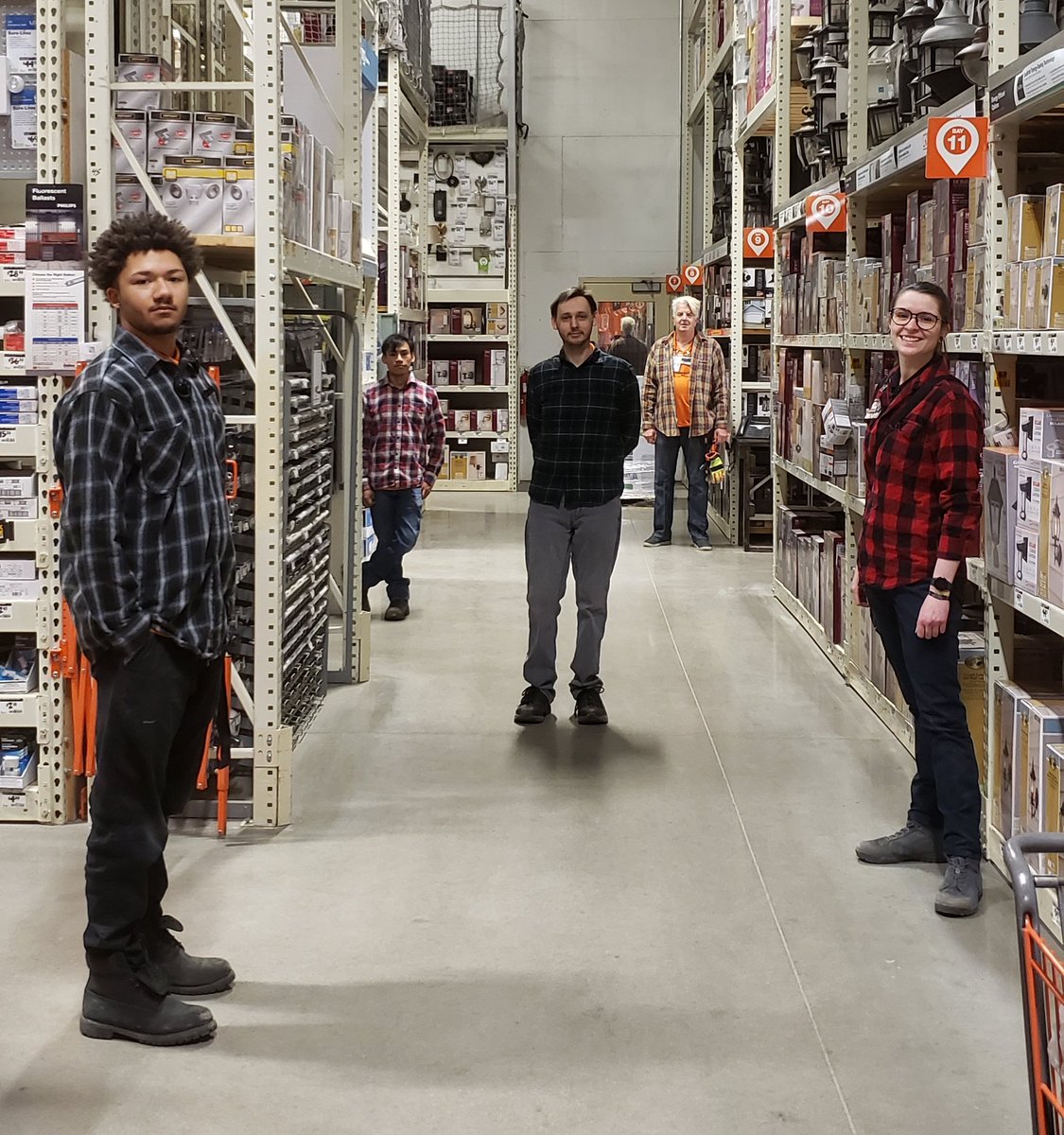 Day 3 spirit week!!!! MET Night team A breaking out the flannel/plaid!!! #MWSpringSpiritWeek #D33 <a href="/DEM33RGP/">Ron Gomes-Petrach</a> <a href="/RoWilliams1/">Rocky Williams</a>