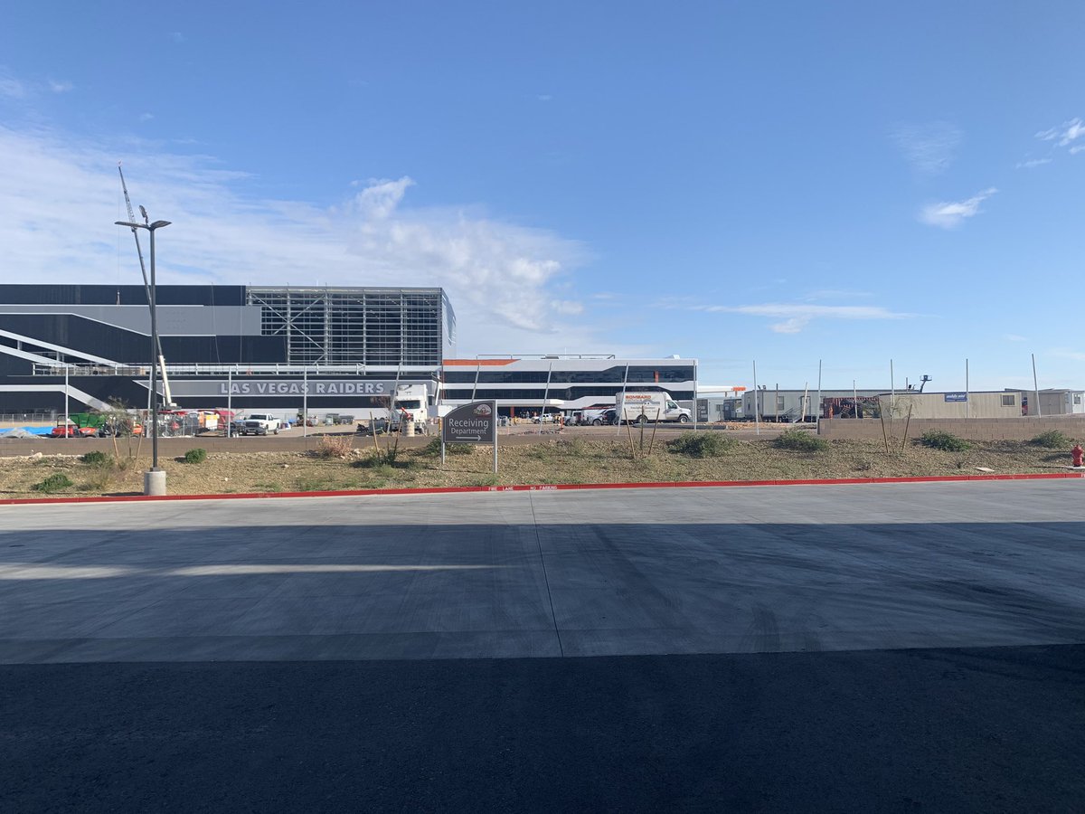 VinnyBonsignore's tweet photo. Drove by the @Raiders new facility in Henderson. It’s really coming along https://t.co/hSYvx97KJ2