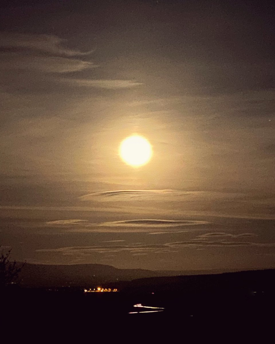 Today’s dog walk - amazing moon shine on the river Eamont #iPhone11Pro