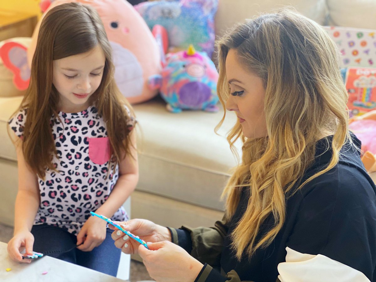 MollyMesnick's tweet photo. Riley & I discovered the COOLEST new product! LEGO DOTS! These are completely different from your typical @LEGO_Group set. If you love them as much as we do, you can find them online @JoAnn_Stores here: https://t.co/YQnOykcYv3 #Sponsored #DotYourWorld #LEGOPartner #JOANNPartner https://t.co/5O4X6IArFx