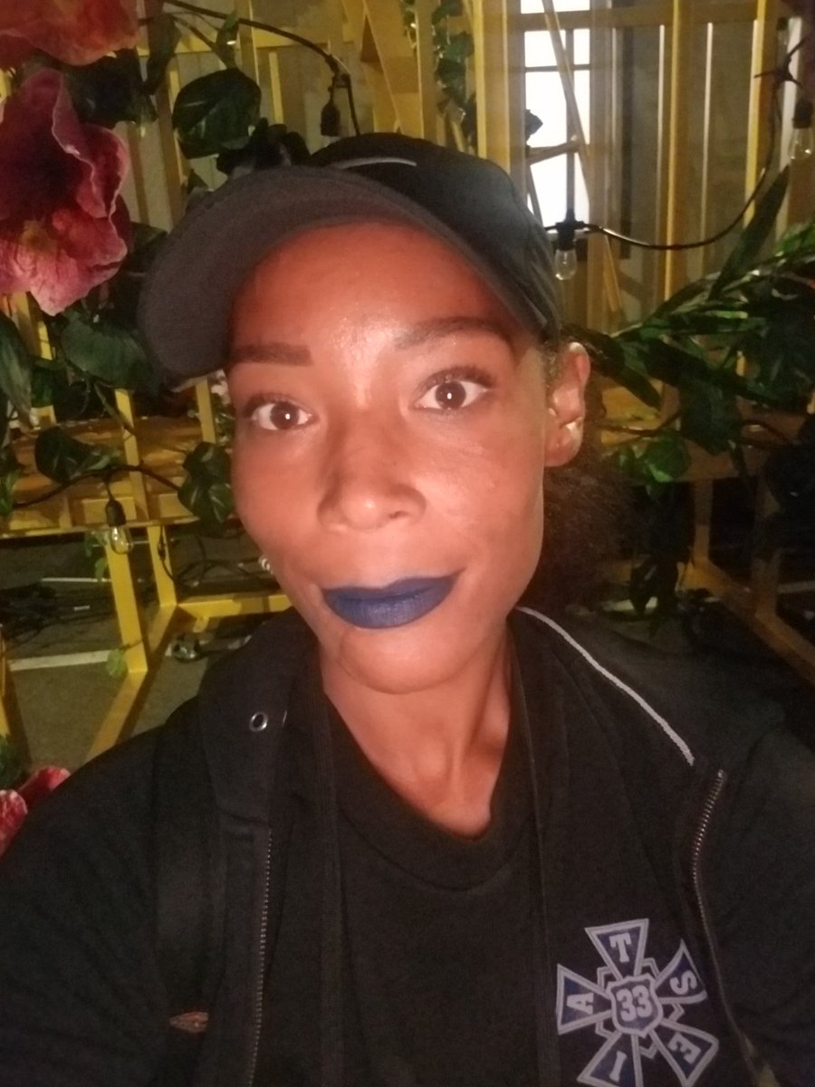 lyfeofadrian's tweet photo. #HottiesAtHome. I help build stages for some of biggest events in world. No events= no money. I do stage design/props, electrician and carpentry and I'm a costume maker.  Cash app:  lyfeofadrian85. 😍😊 https://t.co/jkcgmIDrVV