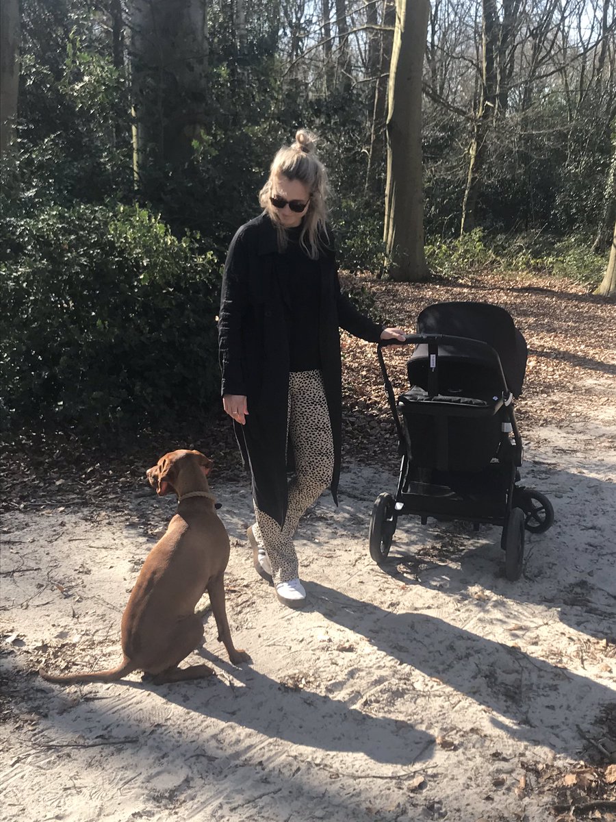 Nog steeds mijn kleindochter Doris niet geknuffeld.  Raamvisite en wandelen op De Havixhorst De Wijk. Als alles weer een beetje normaal is kom ik logeren en laat ik me verwennen. De omgeving is zo mooi.’