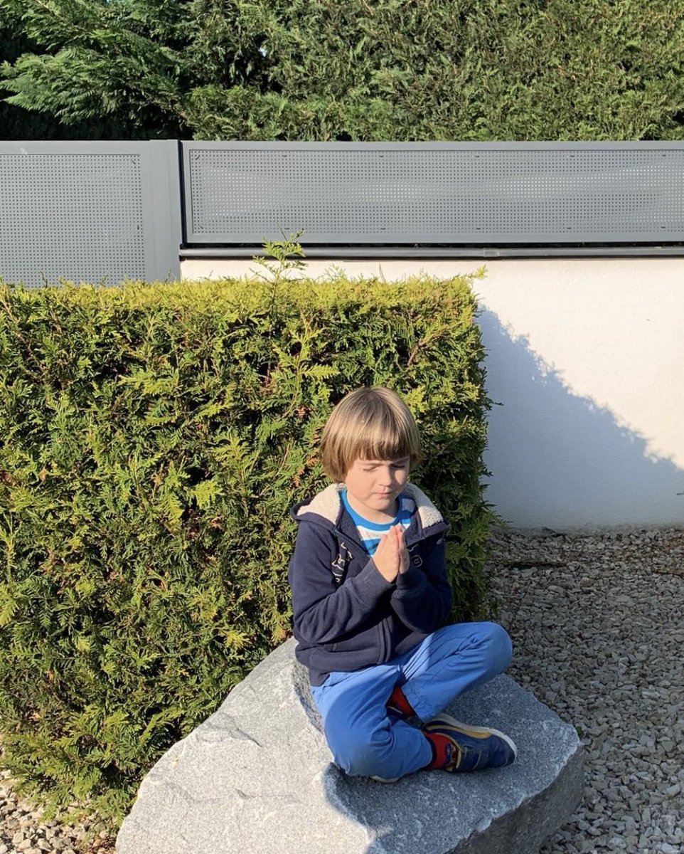 SZaharieski's tweet photo. #isoltion #peace #yoga #StayAtHome my son 5years old https://t.co/SmgCpMYwlN