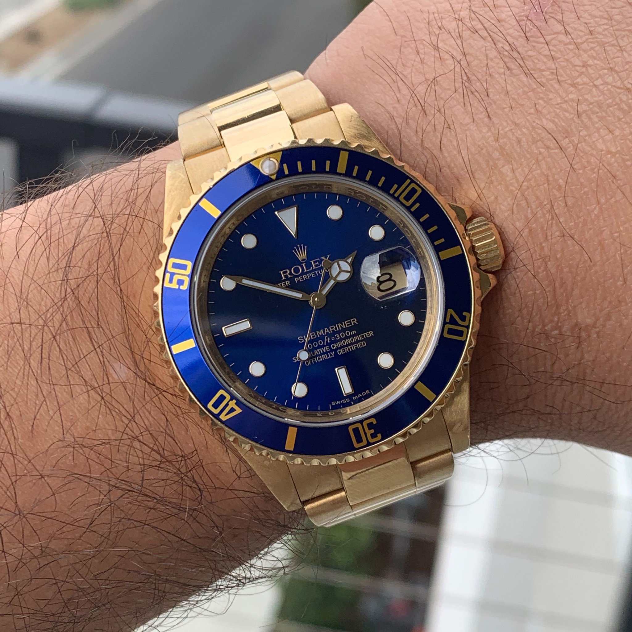 Airfield skrige foretrækkes Watch Gang on Twitter: "It's #WristCheckWednesday, and just because you're  at home doesn't mean you shouldn't wear some of your favorite watches!  We're loving this #Rolex ref. 11618 18k gold #submariner 😍