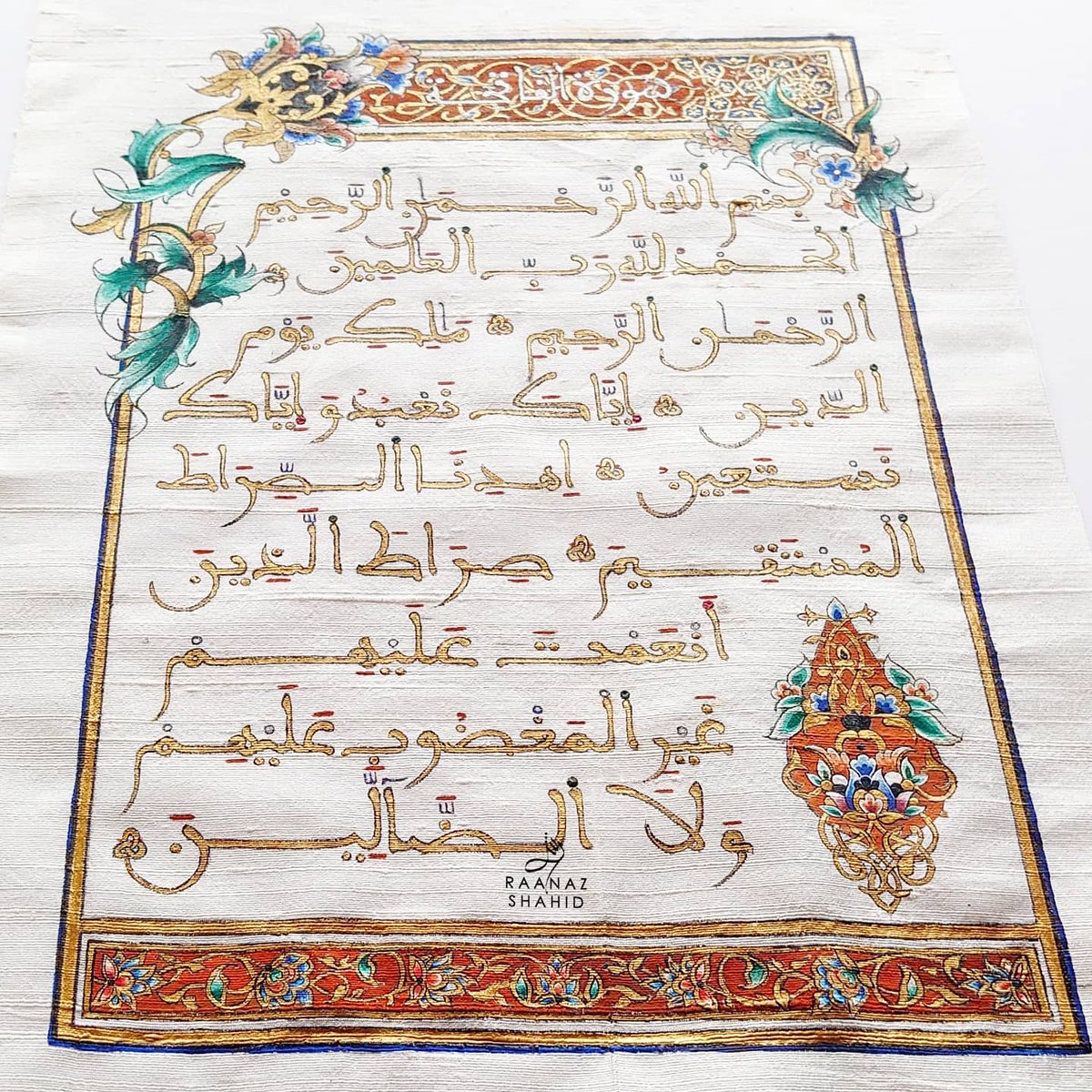 RaanazShahid's tweet photo. #surahfatiha #magrebhi #intricate #firstattempt #finished #onsilk #silk #artsilk #handdyeing #handpainted #quran #fatiha #surah #lockdown #makingthemostofmytime #spain #alhambra #arabiccalligraphyart #kuficalligraphy #ancient #history #maghreb #morocco #persia https://t.co/NUDYt7Ce9B