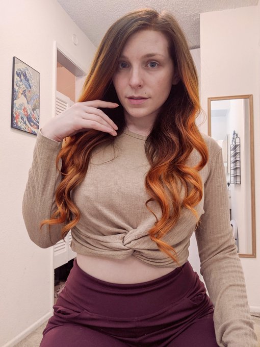 I like my new hair :) https://t.co/tFuSRdPUma