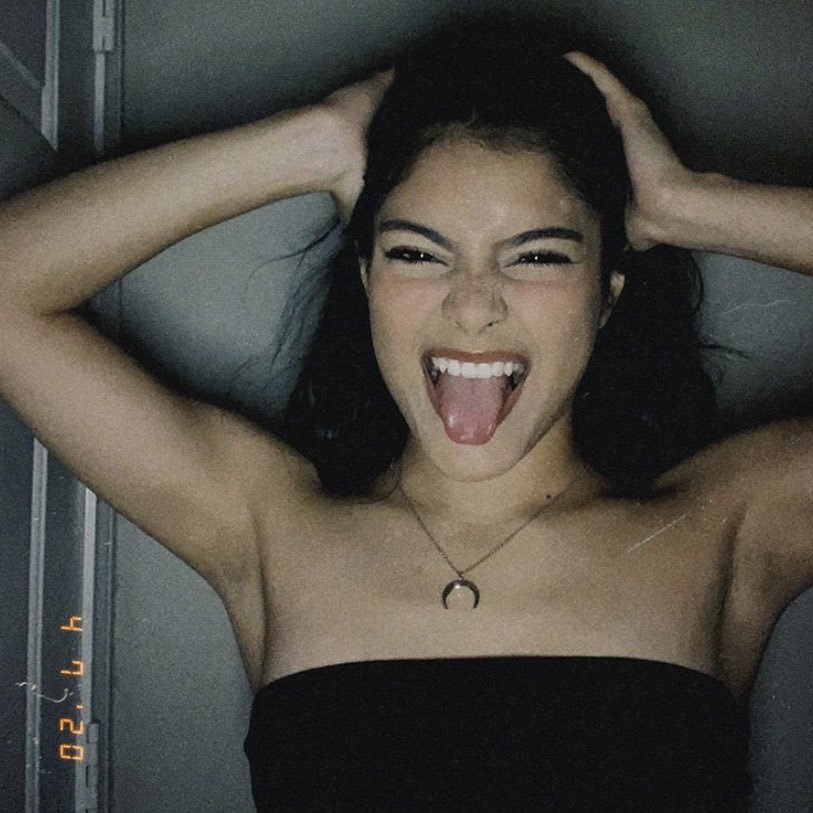 taylorralmanza's tweet photo. go off ig https://t.co/7BfeSme5kp