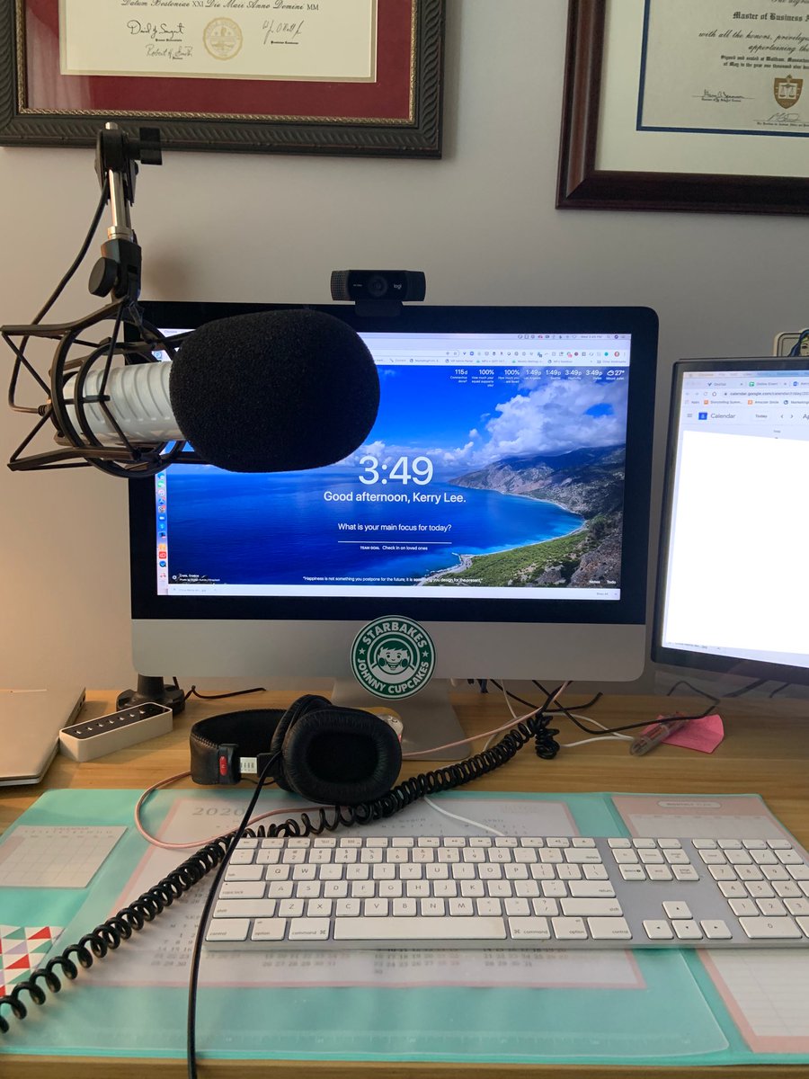 KerryGorgone's tweet image. Sharing my #AdobeCreativeSetup for your #wfh enjoyment!

The microphone is for my work hosting the #MarketingProfs and #PunchOut podcasts!