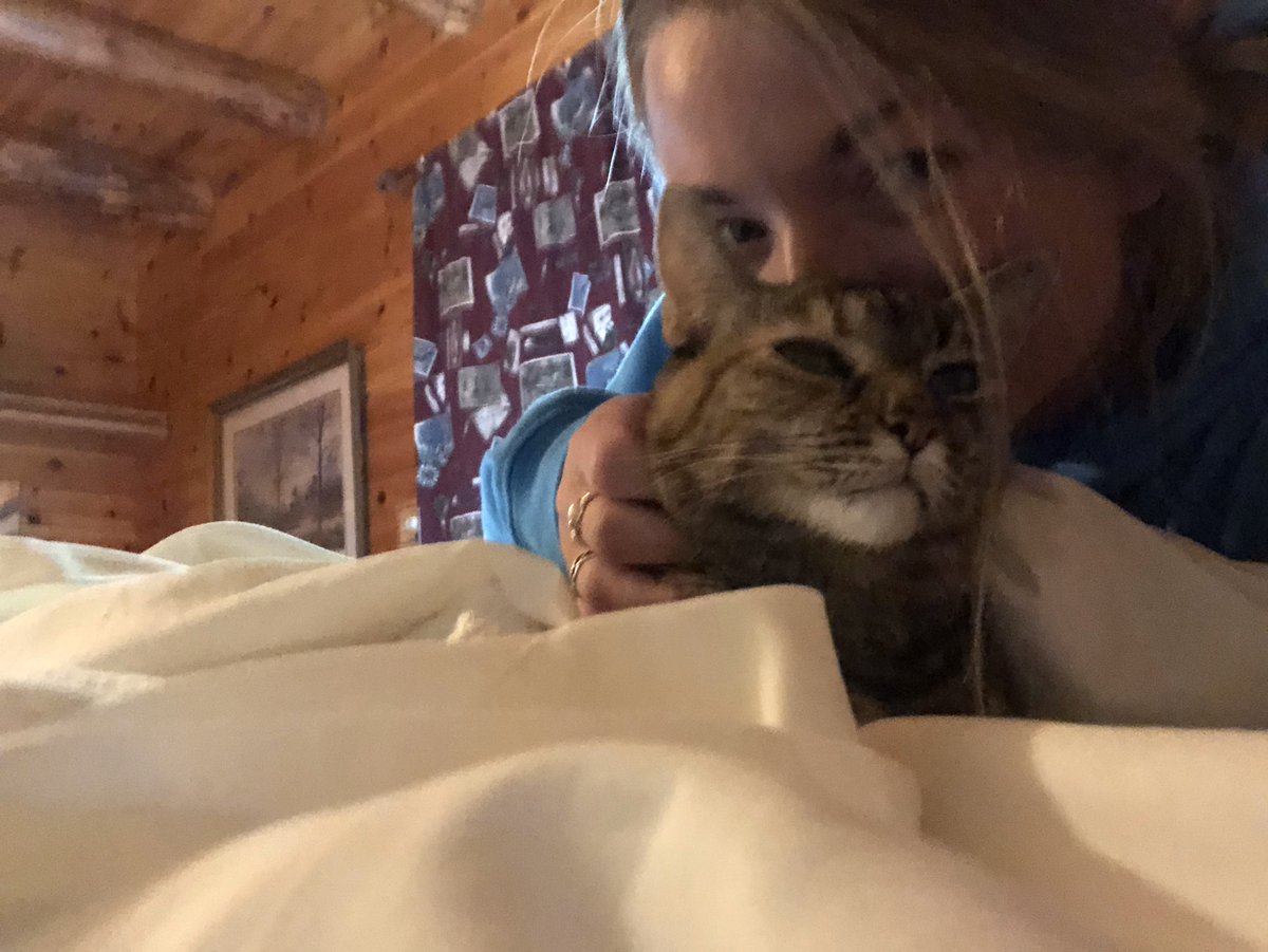 MissC3RCE's tweet photo. Furry friend day!! This is my sweet Hazel!!! ❤️ @RCE_SAiL How cute is she?!?!! https://t.co/mFXzEB9SWK