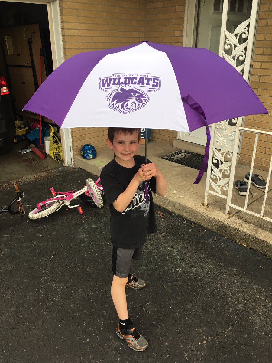 GreggDegen's tweet photo. Sporting our Century gear even in the rain! @CenturyWildcats https://t.co/6mDFzU2vIW
