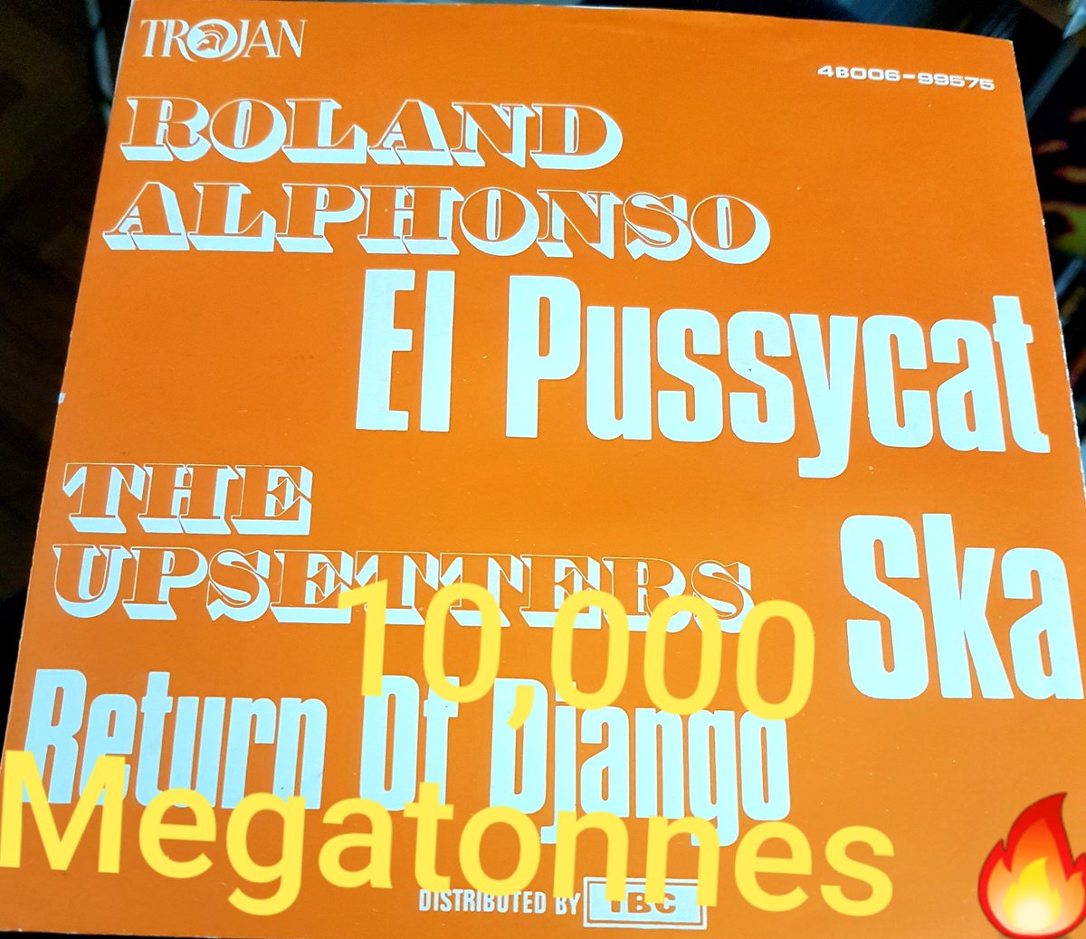 stuiebacon's tweet photo. 10,0000 Megatonnes bunch of 5,s 
6pm Friday 10/4/20 posting  on here  😁 @DavefCFC @CorcovadoRadio @_LisaDea @Duckyandboob @Manfromsoul @KeithFreeburn1 @georgie_girl71 @nealfry1968 @SevenDayLover @reggaeboy56 @josephg1974 @luis111111113  @leevincent66 @LeeParsons3 @Sussed_ https://t.co/FfxyGj2V9a