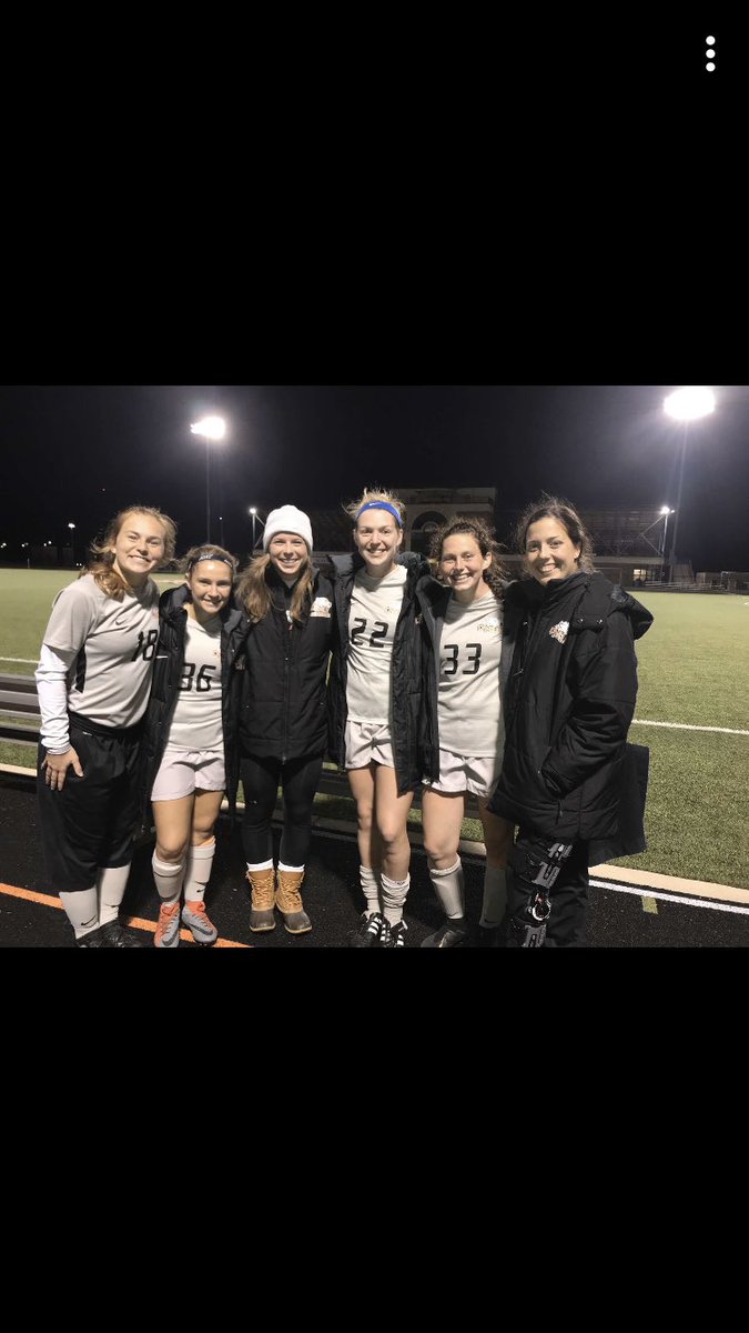 spamlyon2's tweet photo. Happy founders day! Here’s a few pictures to celebrate🤍🧡🖤 @ONUWS_BAC #foundersday @ONU_SAAC #GoBears https://t.co/CgGdgcQa09