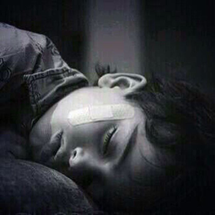 غمّض عيونك على صدر المحبّه ونام 
خل الأحاسيس ترقد داخل أعماقنا 

تصبحون على خير