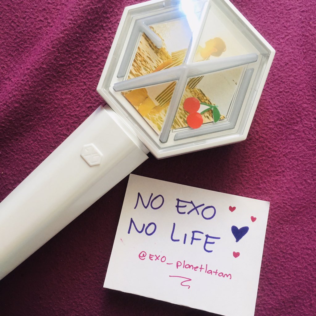 EXO_PlanetLatam's tweet photo. La razón de nuestra felicidad 💜
#LoveNotesToEXO @weareoneEXO #EXO https://t.co/cHW2y1siUL