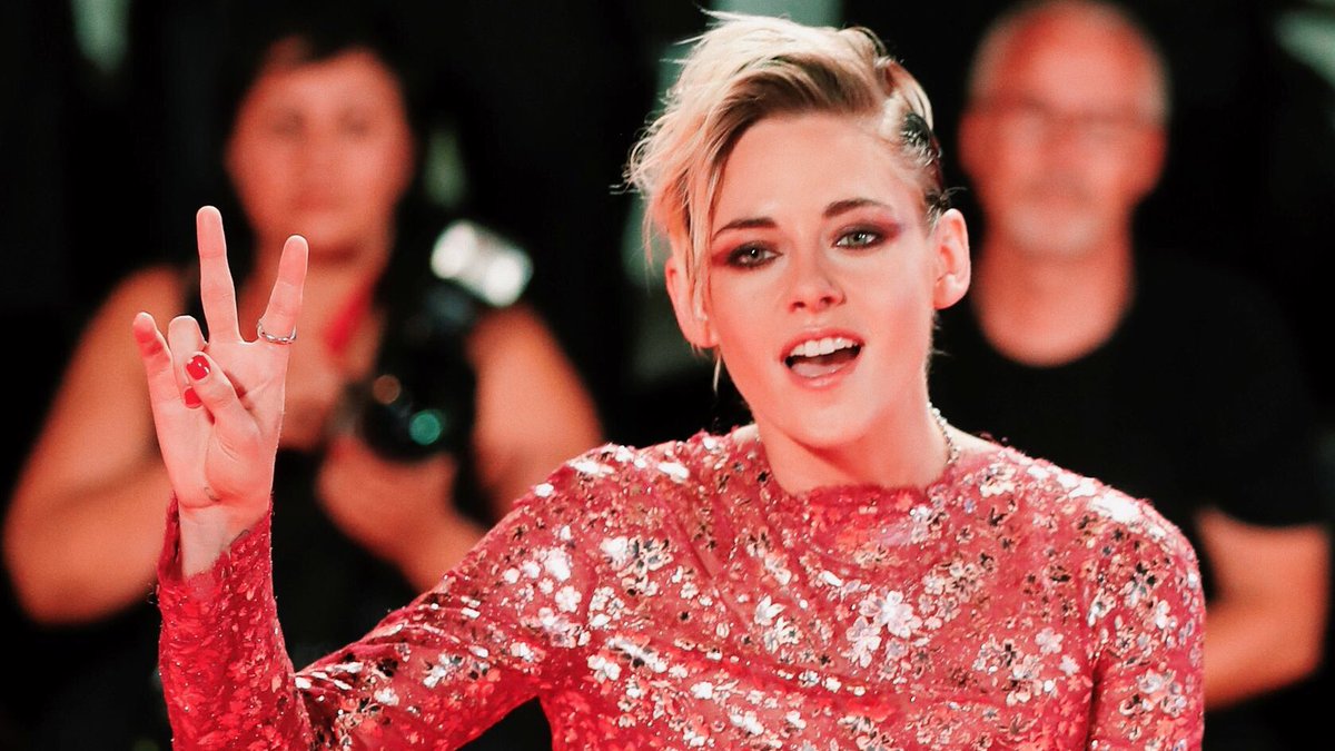 KStewITA's tweet photo. Thirty flirty and thriving!
Happy Birthday Kristen, we'll always have your back no matter what..love from italy ❤️🇮🇹 https://t.co/Ezx7lGCjdh