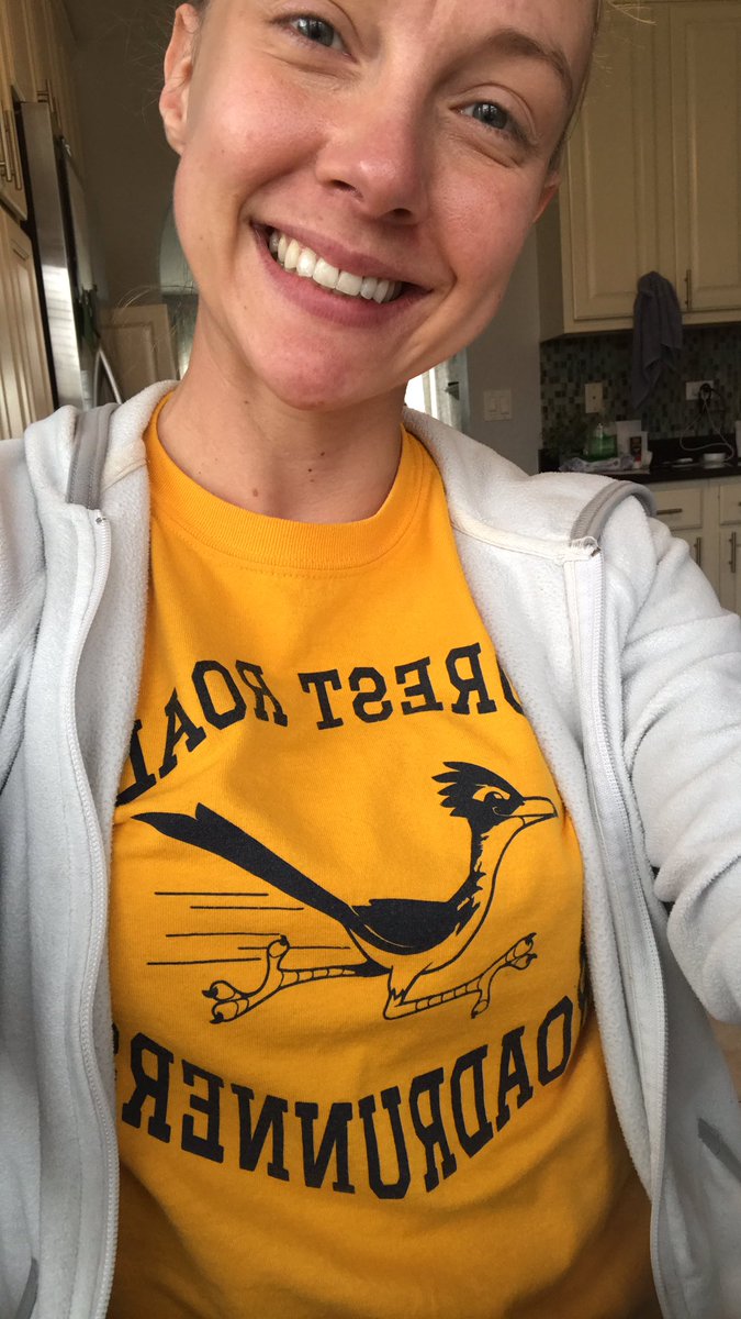 MsMurphys_Class's tweet photo. 3rd grade rules!!! #Yellow #FRVirtualSpiritWeek https://t.co/iLSI8smxWX
