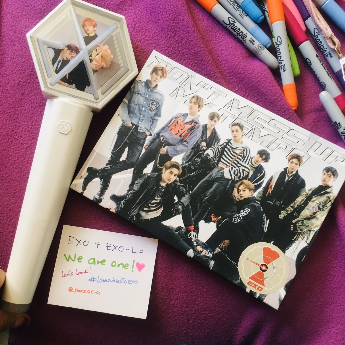 cikahi_'s tweet photo. Para compensar mi foto anterior, OT9 para el mundo ❤️❤️❤️❤️❤️❤️❤️
#LoveNotesToEXO @weareoneEXO #EXO @EXO_PlanetLatam https://t.co/oJeDM9lvX9