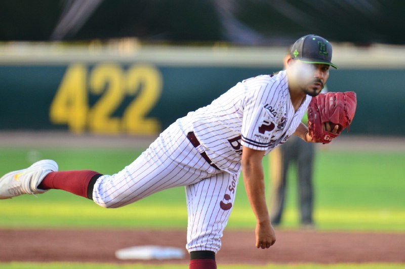 LigaMexBeis's tweet image. El beisbol es el Rey de los Deportes por la complejidad de sus reglas, porque no se rige por el tiempo y por los miles de factores y posibilidades latentes entre cada lanzamiento, pero ustedes no están listos para esta conversación...