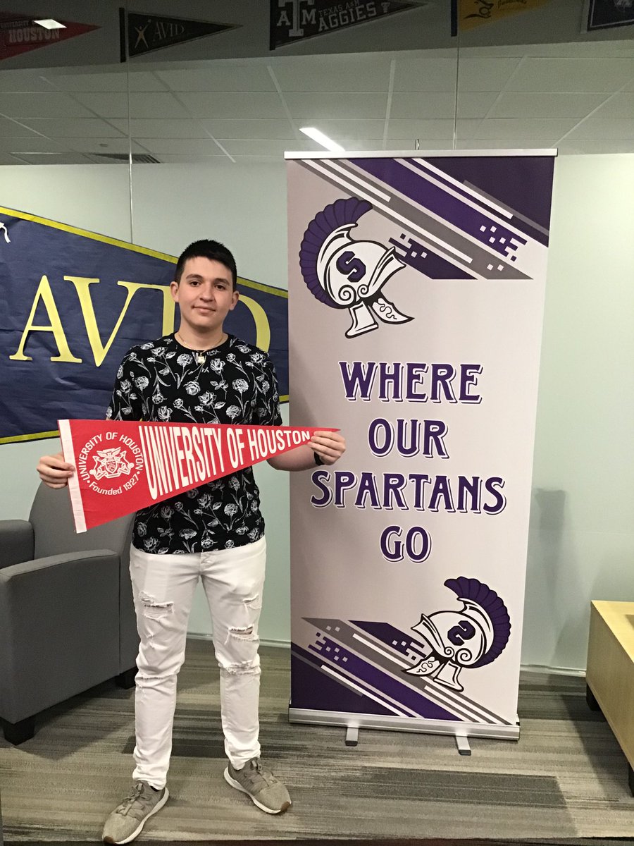 PizanaMs's tweet photo. Positive Vibes on your newsfeed: Congratulations to Noe Sanchez on your acceptance to University of Houston! Your hard work is paying off! โฆ@UHoustonโฉ #CoogsHouse #Spartanproud #IMPACTechs https://t.co/hsa8Ca7FNd