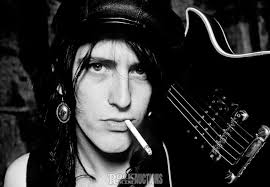 FELIZ CUMPLEAÑOS - HAPPY BIRTHDAY: \\ IZZY STRADLIN \\ (58)    