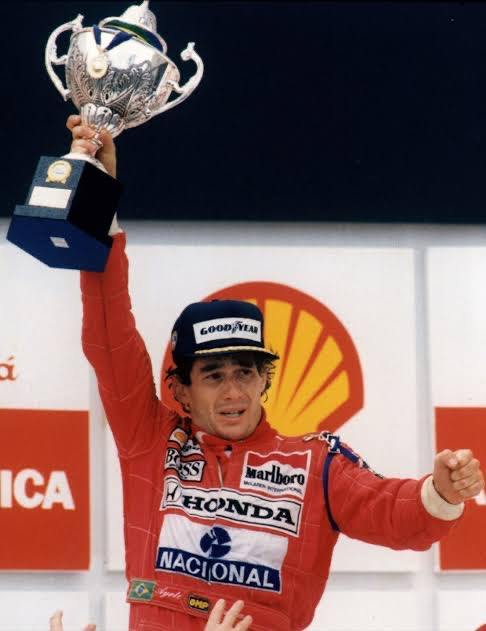 If you're an #F1 person, join the challenge of posting an F1 photo. Just one picture, no description. Copy the text in your status, share a picture and look at some great memories. 📸