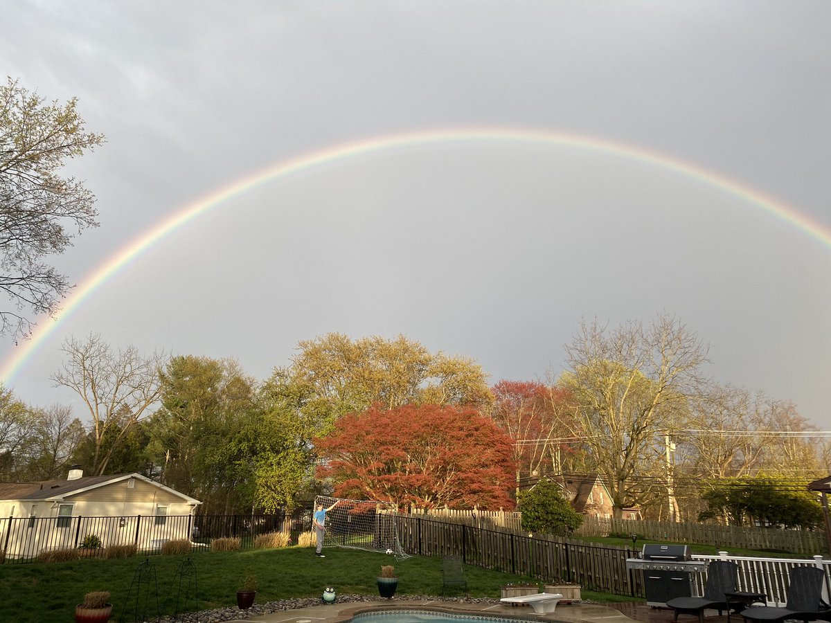 HBGampa's tweet photo. Something beautiful during these hard times....

Love to all both here and in Heaven.~HBG https://t.co/AspAVJm2YZ