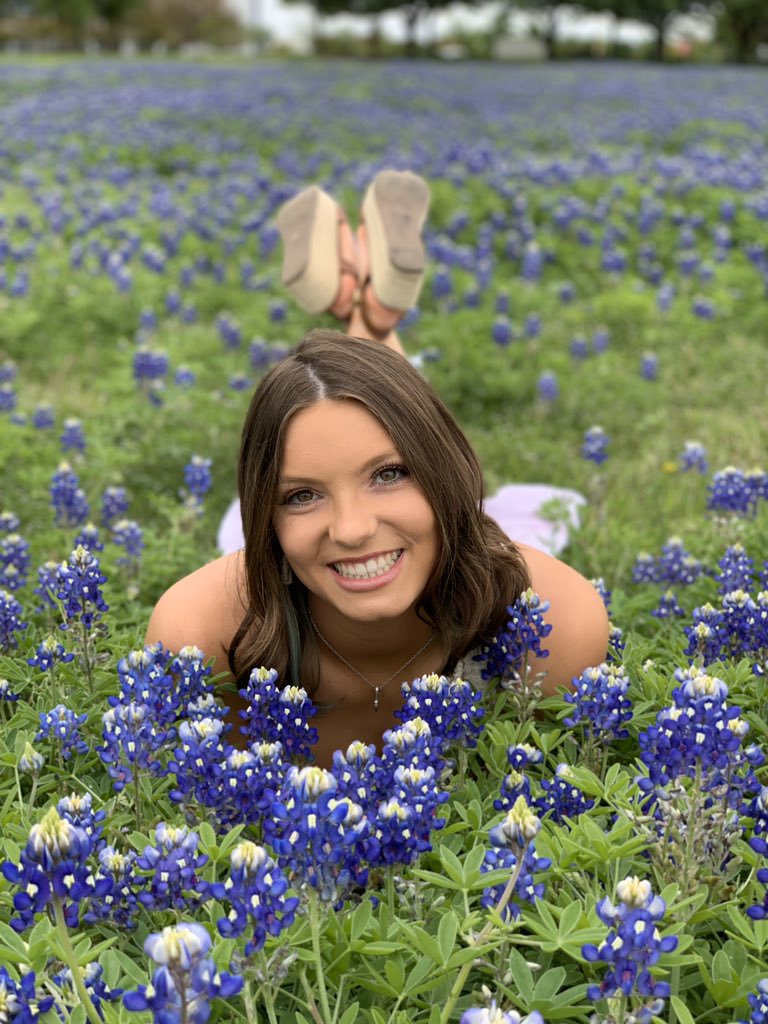 lynn_morgan13's tweet photo. spread kindness like wildflowers (or in this case, bluebonnets)✿ https://t.co/GWPAA8Xj27