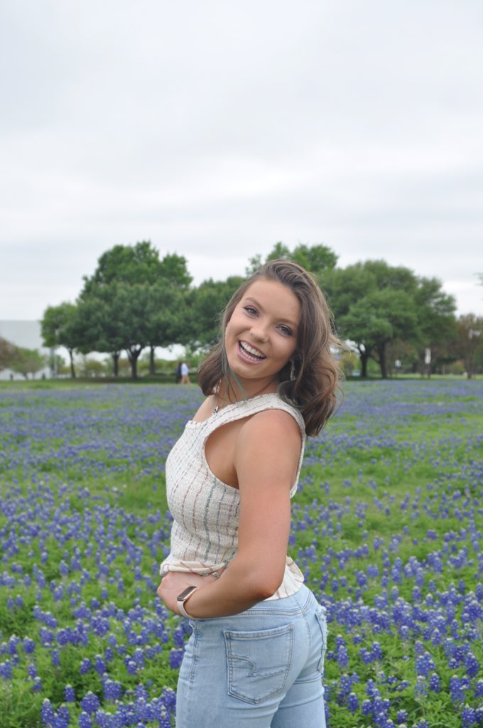 lynn_morgan13's tweet photo. spread kindness like wildflowers (or in this case, bluebonnets)✿ https://t.co/GWPAA8Xj27