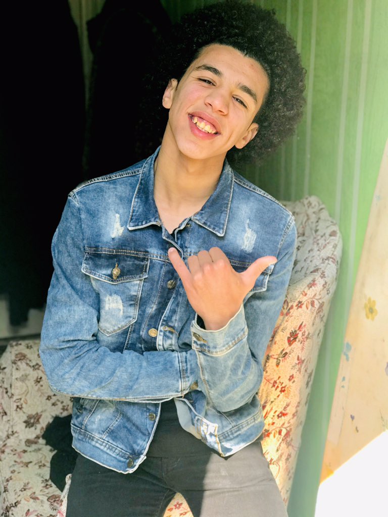 sheko76945897's tweet photo. هيقابلك قلب احمر دوس عليه♥️ https://t.co/bPfvbddPEw