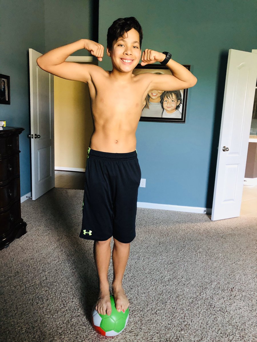 T_Mrob's tweet photo. @ahfcsoccer  06 premier C keeper Caydence finishing his workout with Coach Shaina. #ahfcathome https://t.co/GVYWmC9nfX