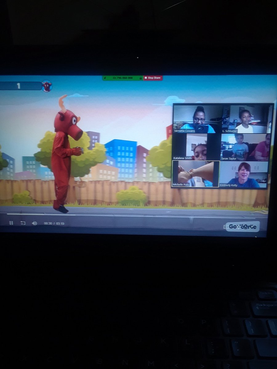 CowansVernetta's tweet photo. We were able to do GoNoodle together on Zoom today! #WellnessWednesday #BentonBold https://t.co/VX2JC4fPjZ
