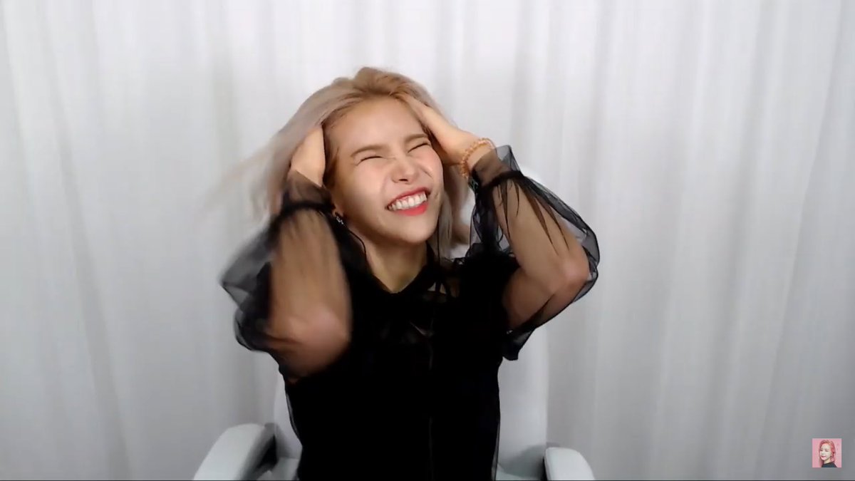 One weirdly amazing women  @RBW_MAMAMOO   #MAMAMOO   #Solar   #Yongsun