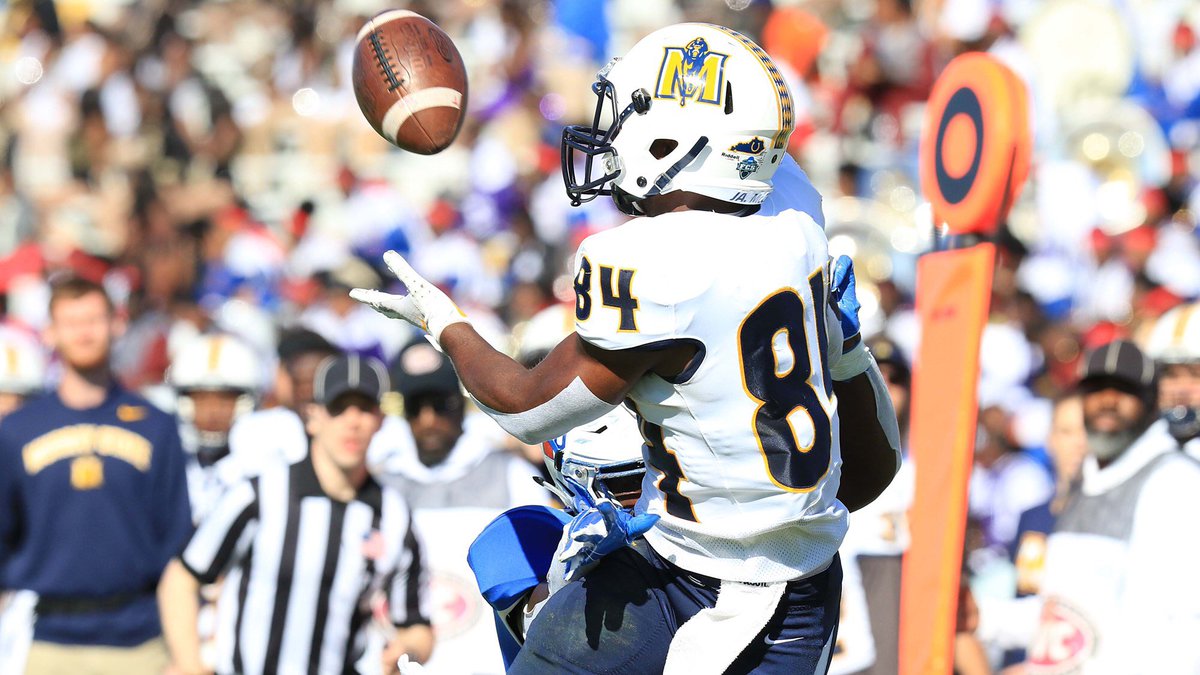 KBeard4x's tweet photo. Blessed to receive an offer from Murray State University! #GoRacers🤍🐎 https://t.co/8oUy14BGty