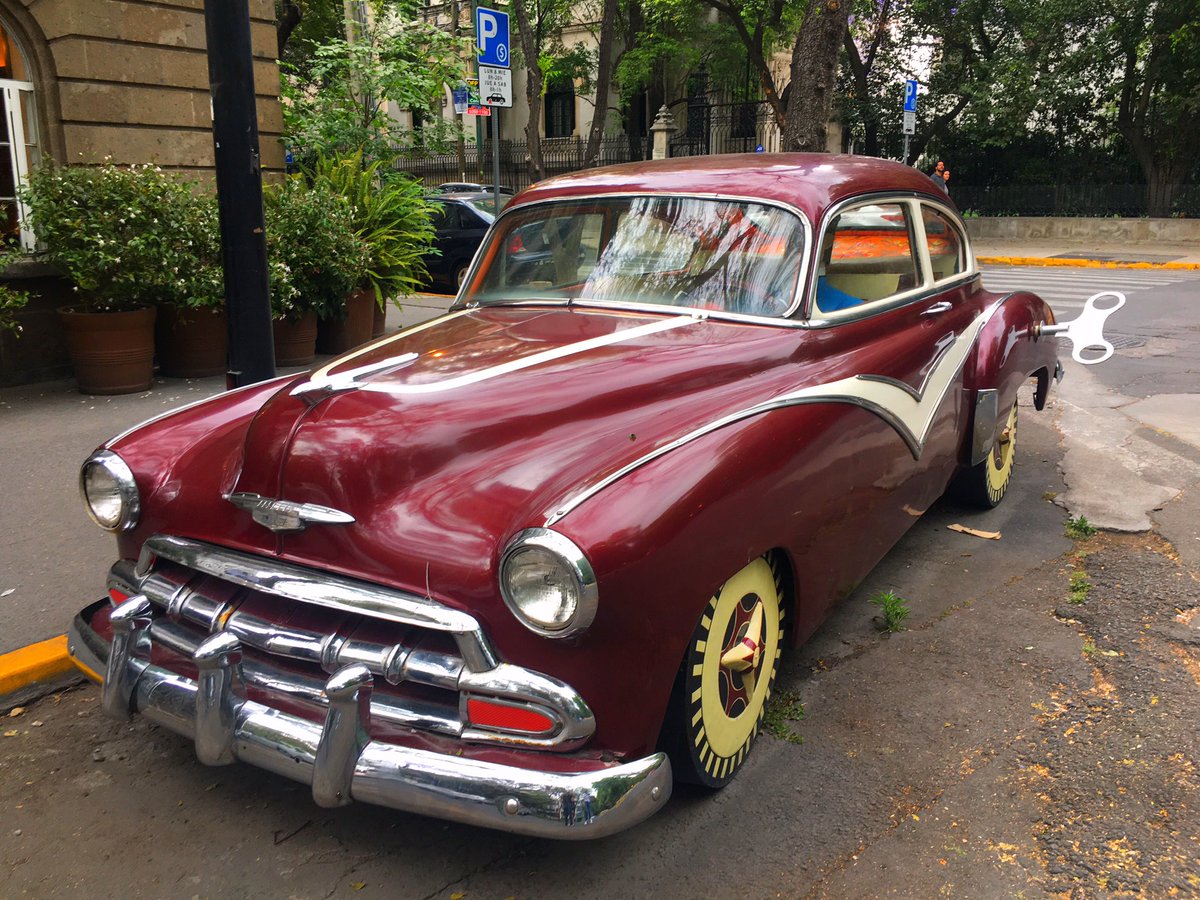 ERICFMS's tweet photo. Un clásico en la condesa. #BackToClassic https://t.co/jGIxn5xp24