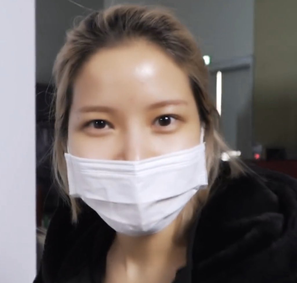 Yong- am I cute Yong stans- dhaiakanskcoauqndb @RBW_MAMAMOO  #mamamoo