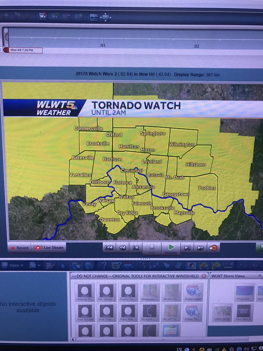 Kevin Robinson On Twitter Cincinnati As Storms Are Racing This Way At Speeds Of Almost 70mph The Main Threat Will Be Damaging Winds But Also A Tornado Risk Given Several Lingering Boundaries Near