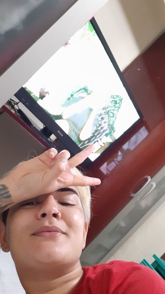 carolinegmail's tweet image. #livelocoalmariliamendonca