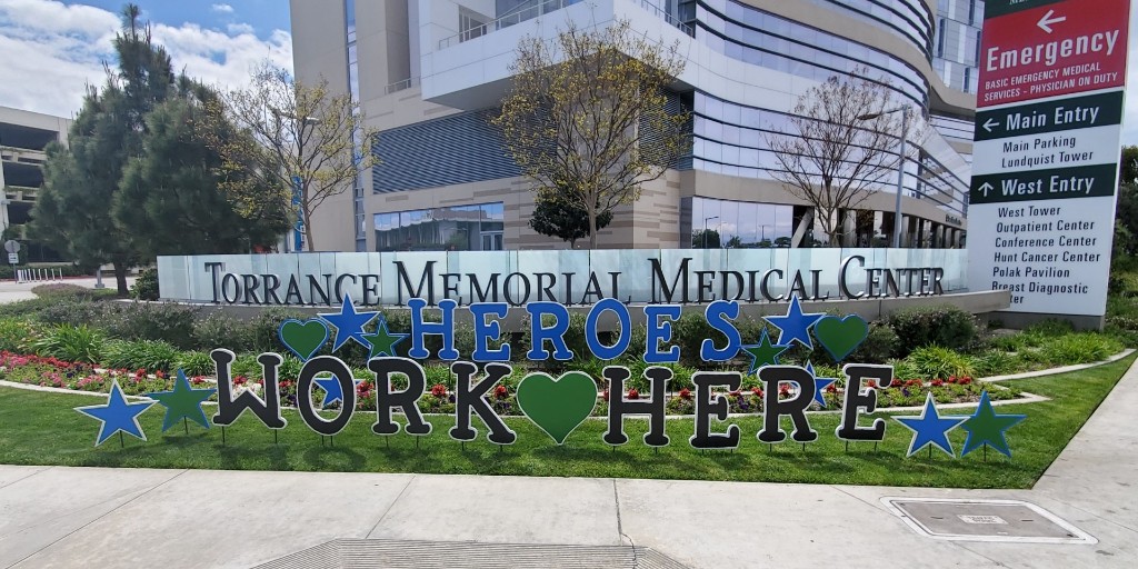 TMHealthSystem's tweet photo. - Heroes Work Here - #TMMCStrong Thank you to our crafty sign maker for bringing smiles to our staff! #healthcareheroes https://t.co/S49koqYGPd