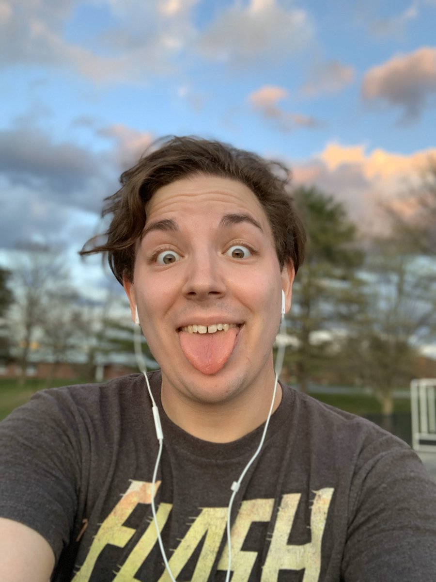 HAVcomics's tweet photo. Life is tough right now. Most days are varying degrees of terrible. But today, for 25 minutes, it was good. For 25 minutes I felt like me.
#RunOutOfExcuses https://t.co/tEcbaCMFkr