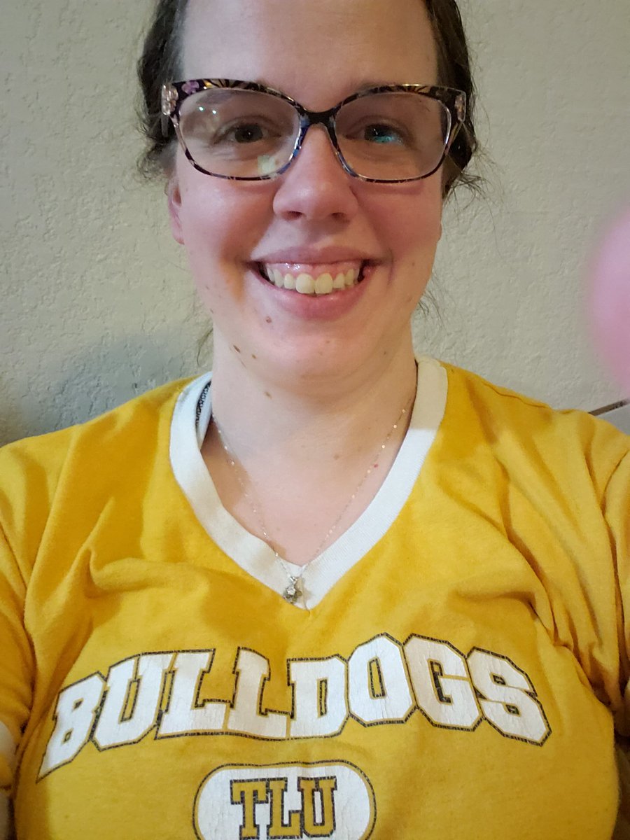 SuperCopeland's tweet photo. Late posting but #virtualcollegeday #transformationstartshere @SeguinHSTx https://t.co/RVd6X36yqu