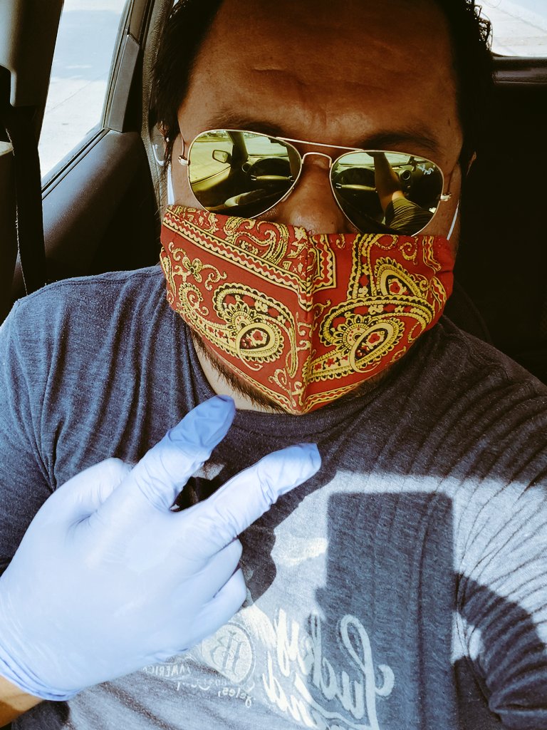 rodrigo_dector's tweet photo. Ora sí, chambeando al estilo retro 2009...#coronavirus #COVIDー19mx @tiendacabula https://t.co/YaZL2aVPjm