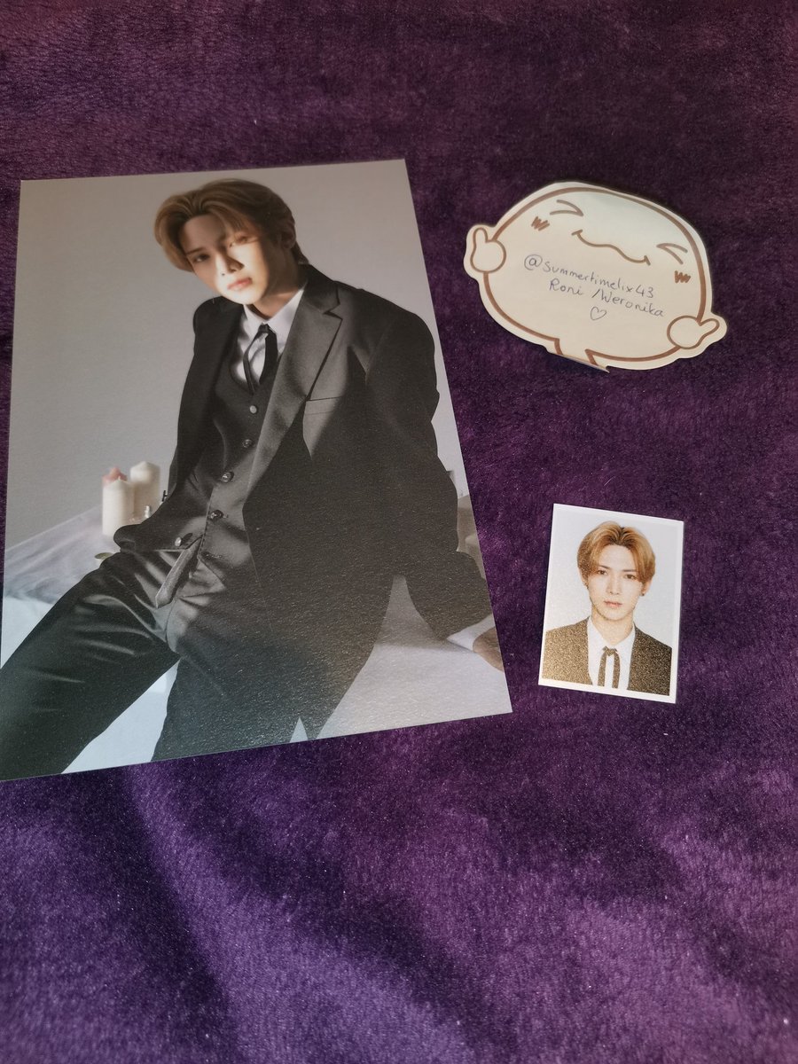 WTS:Ateez Fanclub goods Yeosang set  Perfect conditionTaking offers 