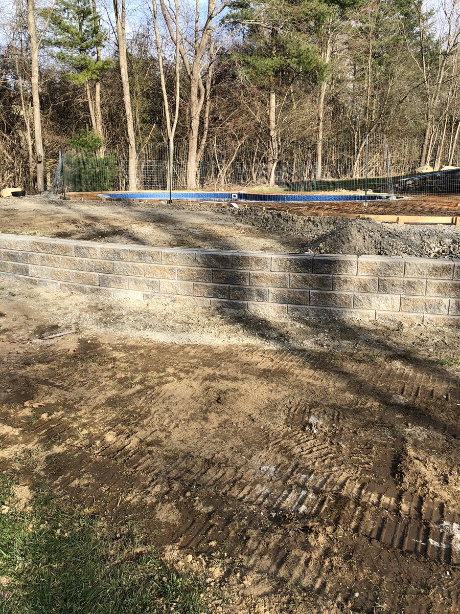Starting up a retaining wall in Millis! Thankfully the sun came out to keep things dry!

#Landscaping #Millis #MA #Retainingwall #Metrowest #hardscaping