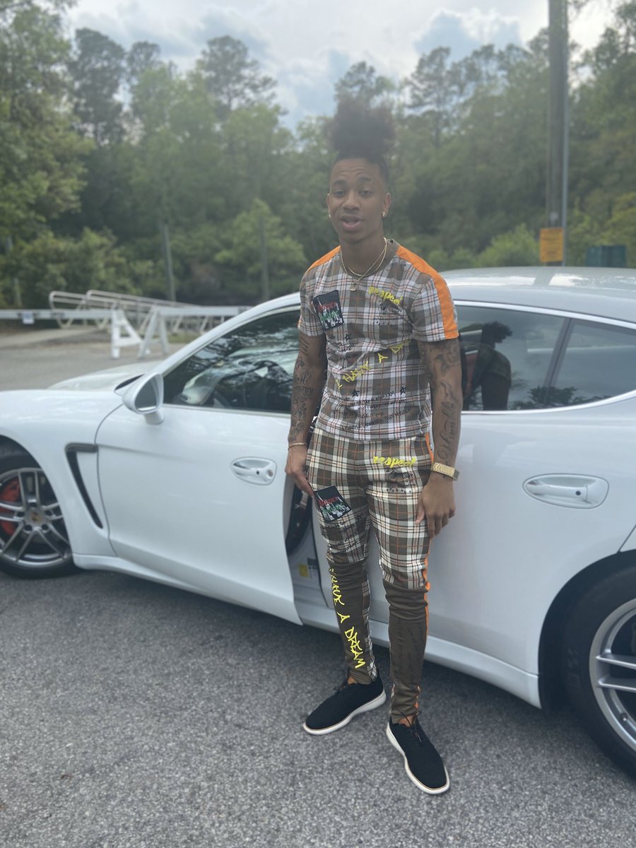 _Thades's tweet photo. She keep saying im the mann .. shit boostin up my ego💰 #Blessed20 https://t.co/ecom5xsTFJ