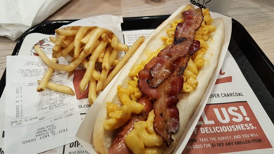716Brackets's tweet photo. The "Close Enough" Region Final

The One vs The Two

@TedsHotDogs 

VS

@MyMightyTaco https://t.co/GepCPJWHjI